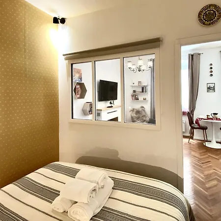 Traditional Meets Modern Apartment Brasov Exterior photo