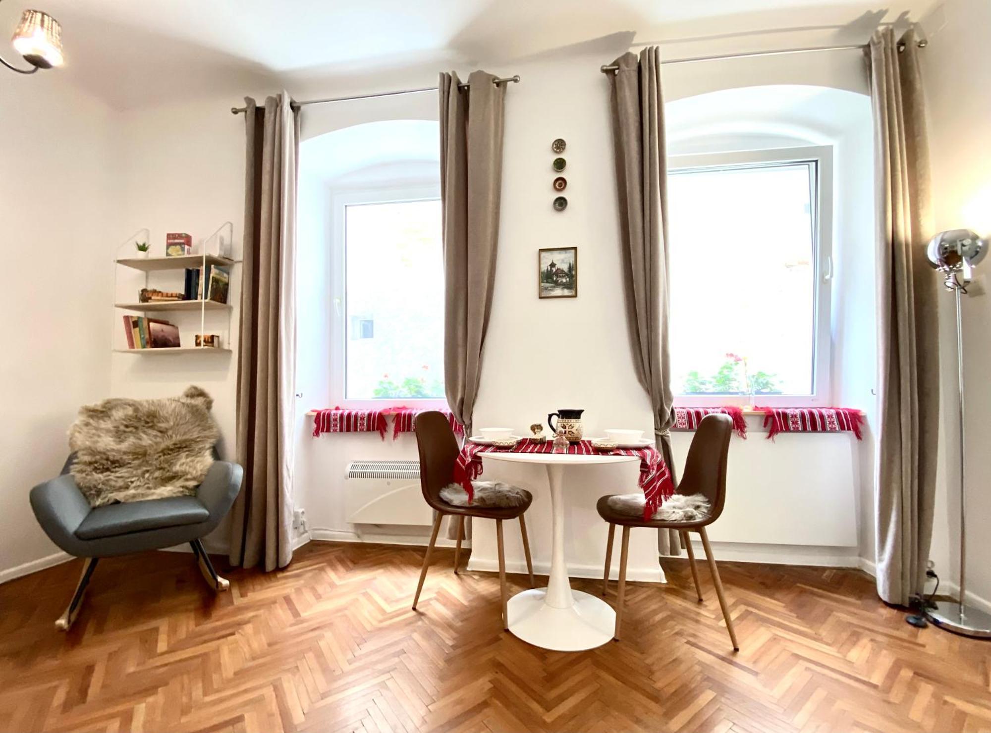 Apartment Traditional Meets Modern Brasov